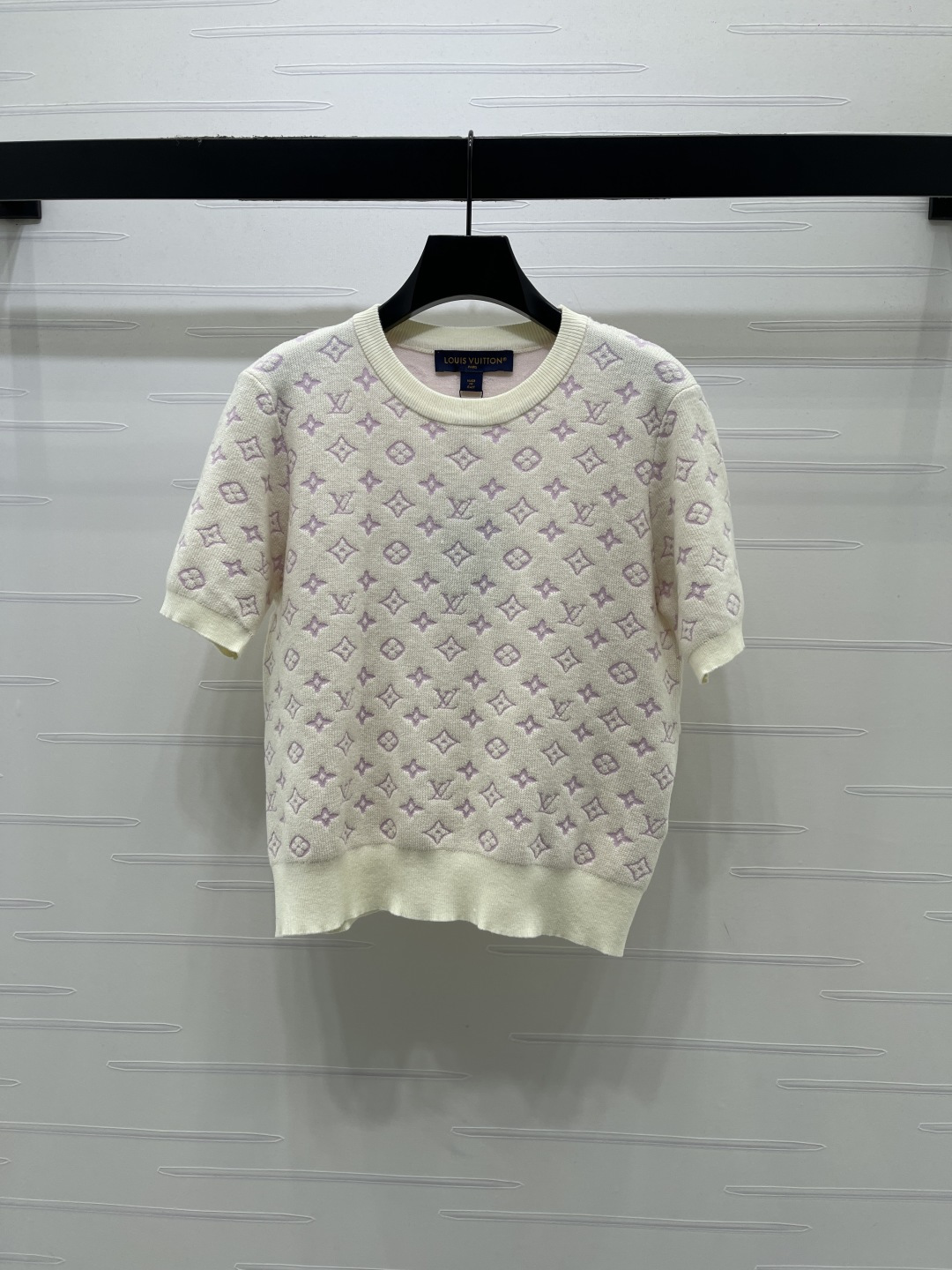 Women's short sleeves